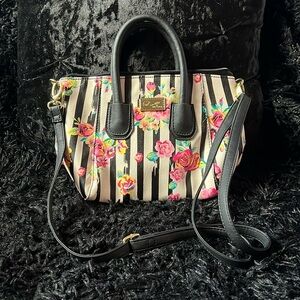 Betsey Johnson | Zebra Print & Floral Design Purse 🌺🌸